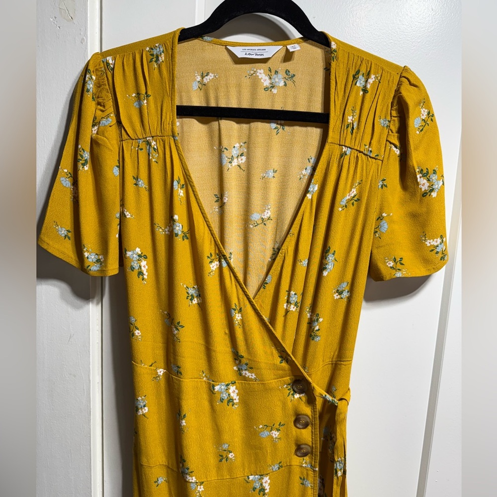 & Other Stories Los Angeles Atelier EUC midi wrap dress - Picture 5 of 10